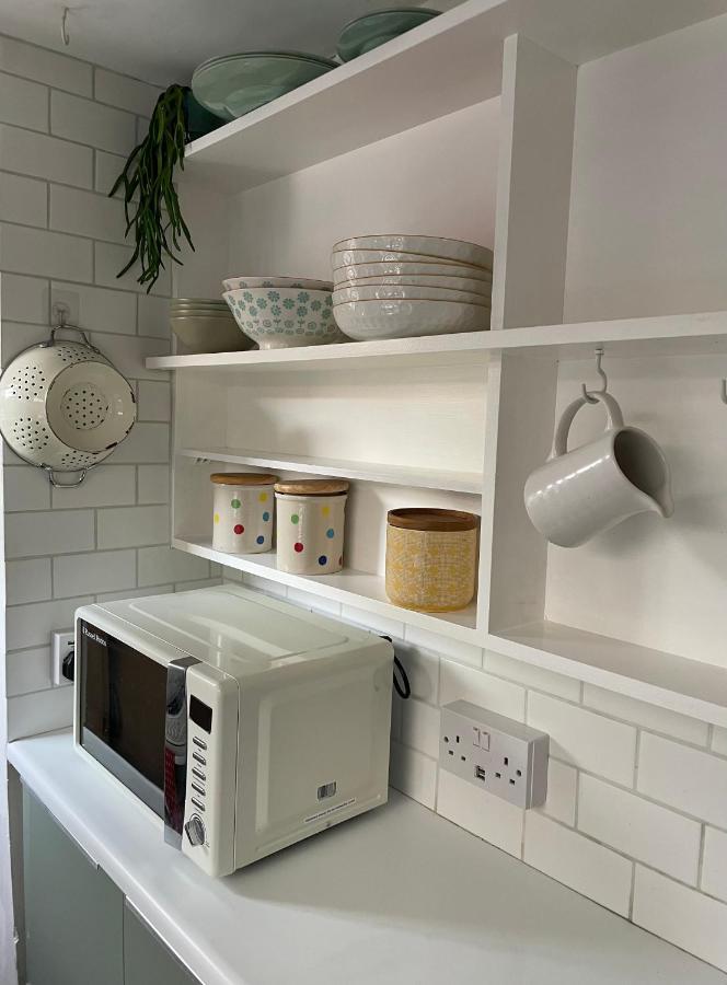 Cosy 2 Bedroom Victorian Cottage, Newport, Isle Of Wight 新港 外观 照片